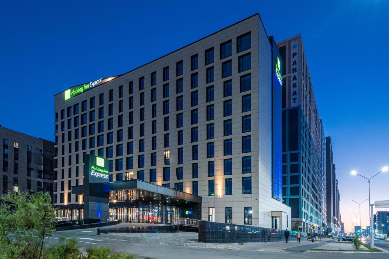 Holiday Inn Express - Astana - Turan By Ihg エクステリア 写真