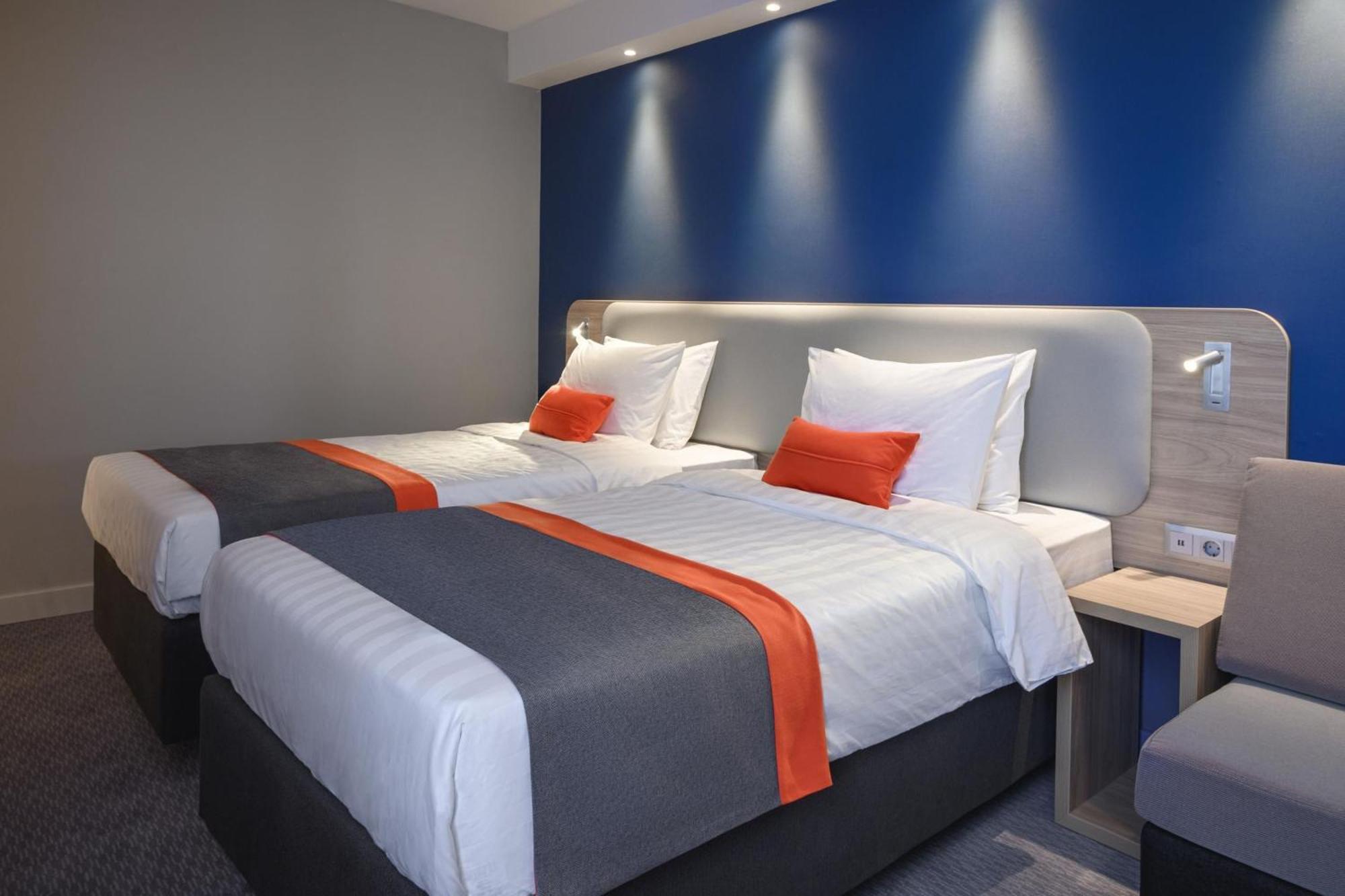 Holiday Inn Express - Astana - Turan By Ihg エクステリア 写真