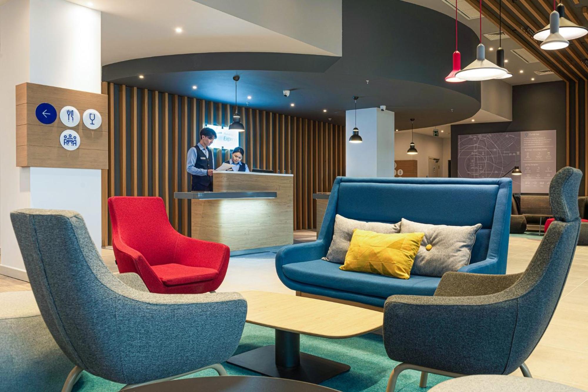 Holiday Inn Express - Astana - Turan By Ihg エクステリア 写真
